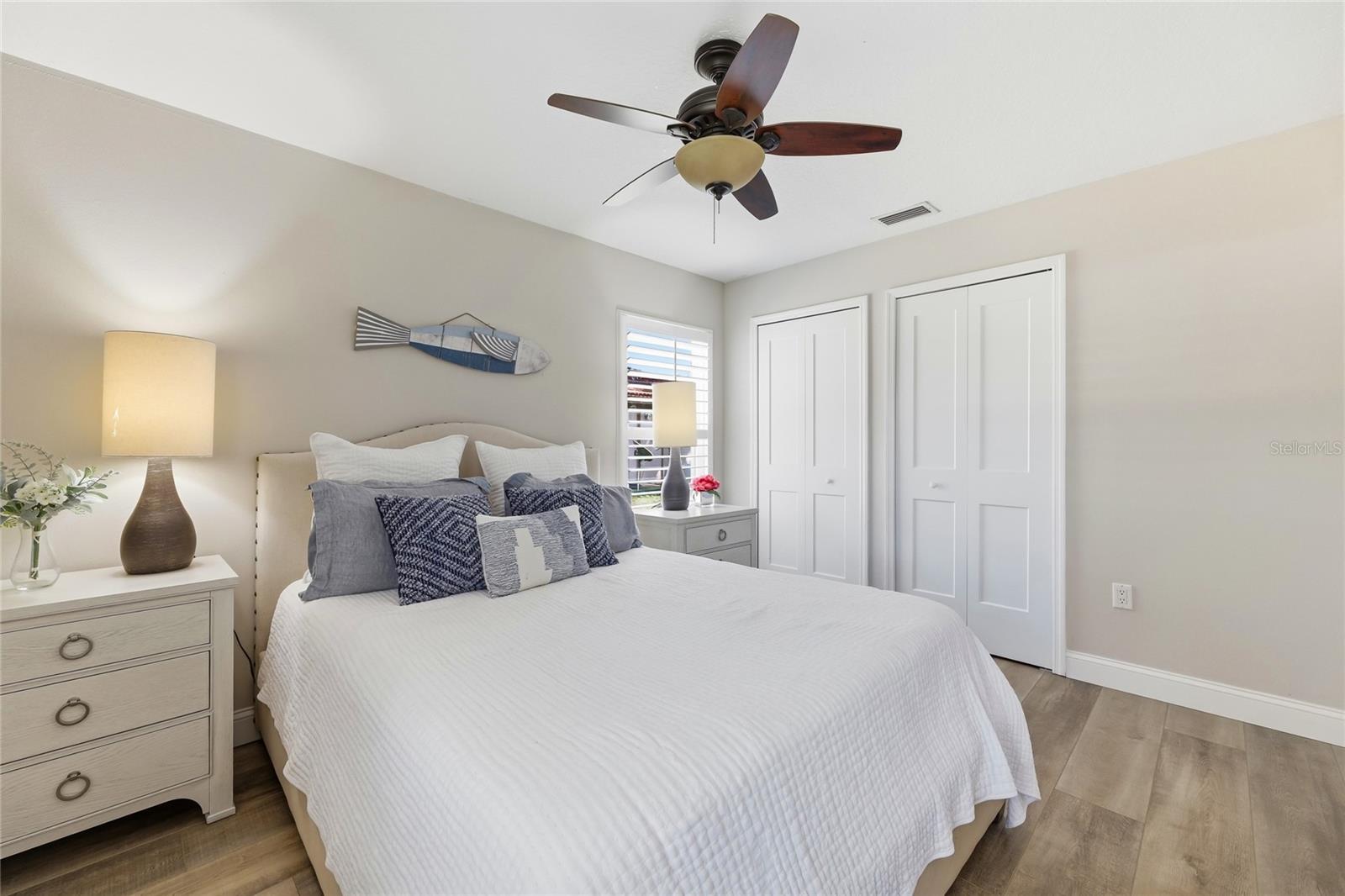 SHERWOOD ESTATES - Residential