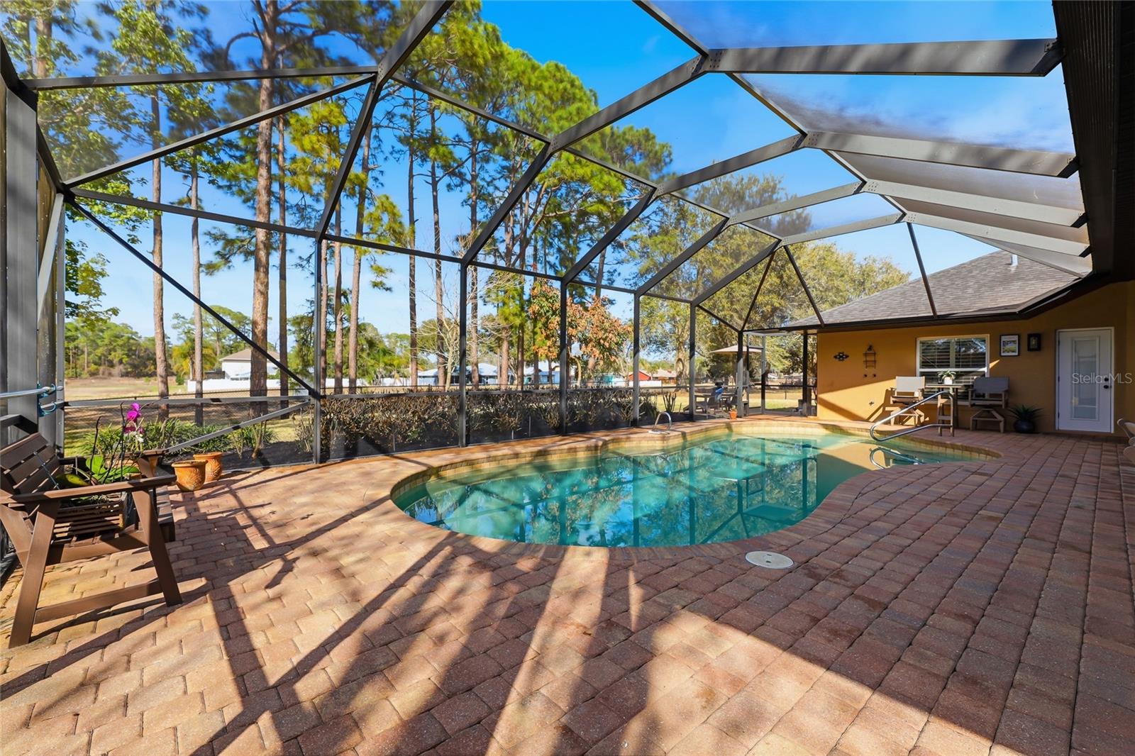 SHERWOOD ESTATES - Residential