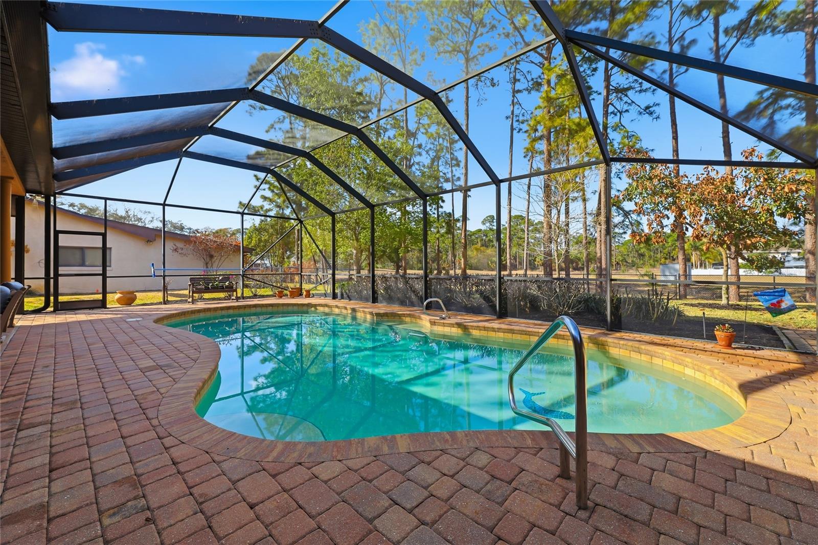 SHERWOOD ESTATES - Residential