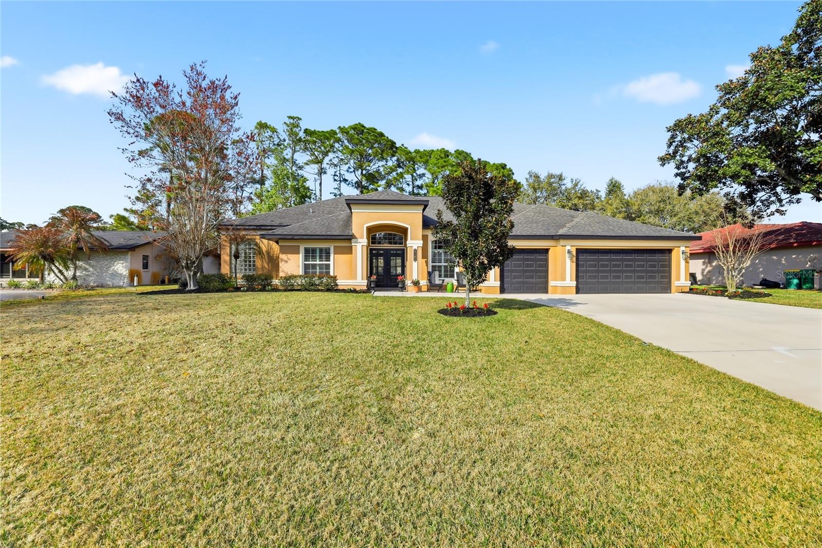 SHERWOOD ESTATES - Residential