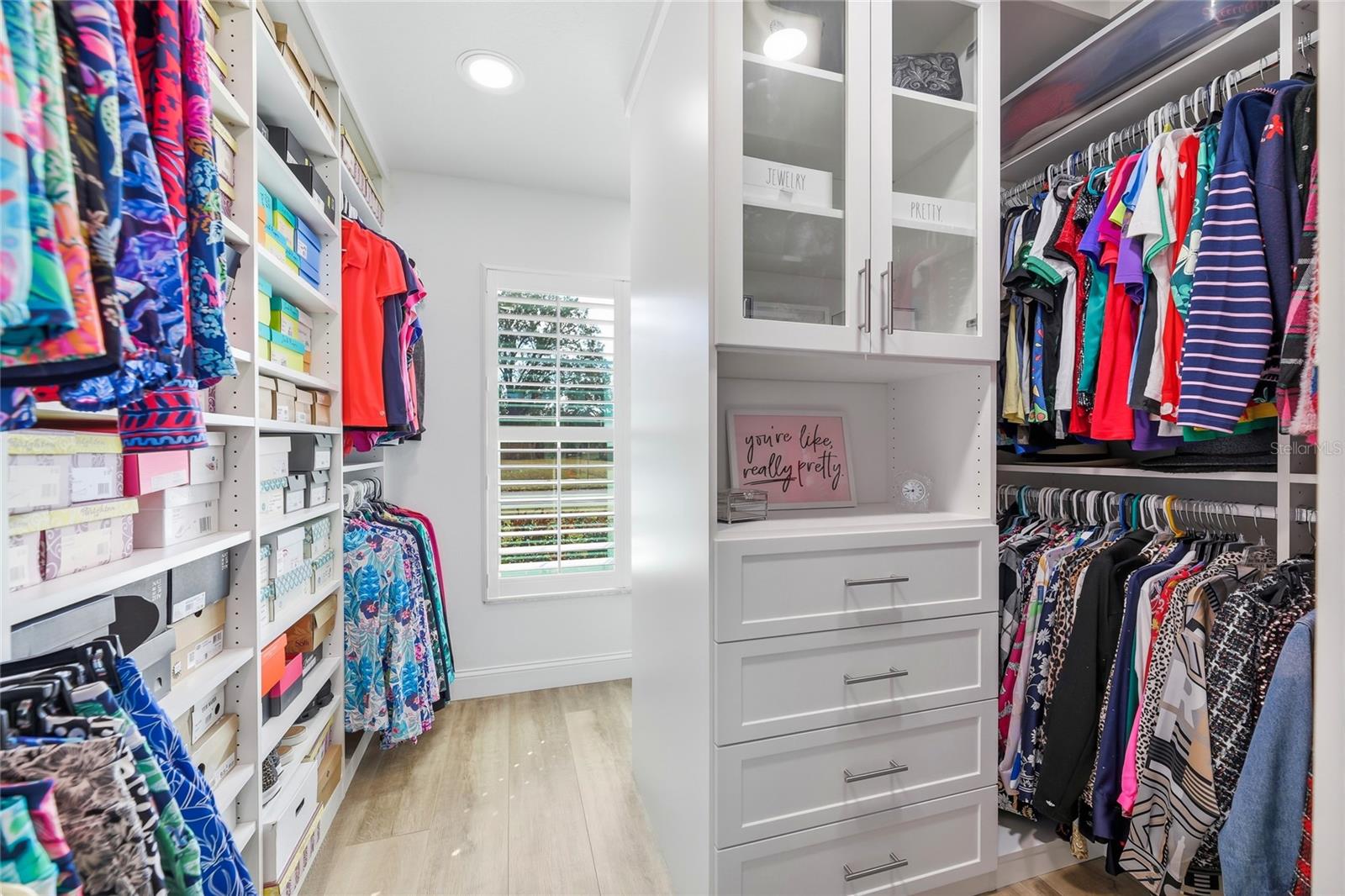 SHERWOOD ESTATES - Residential