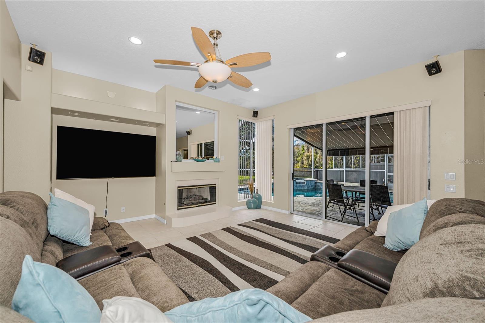 TRINITY OAKS SOUTH - Residential