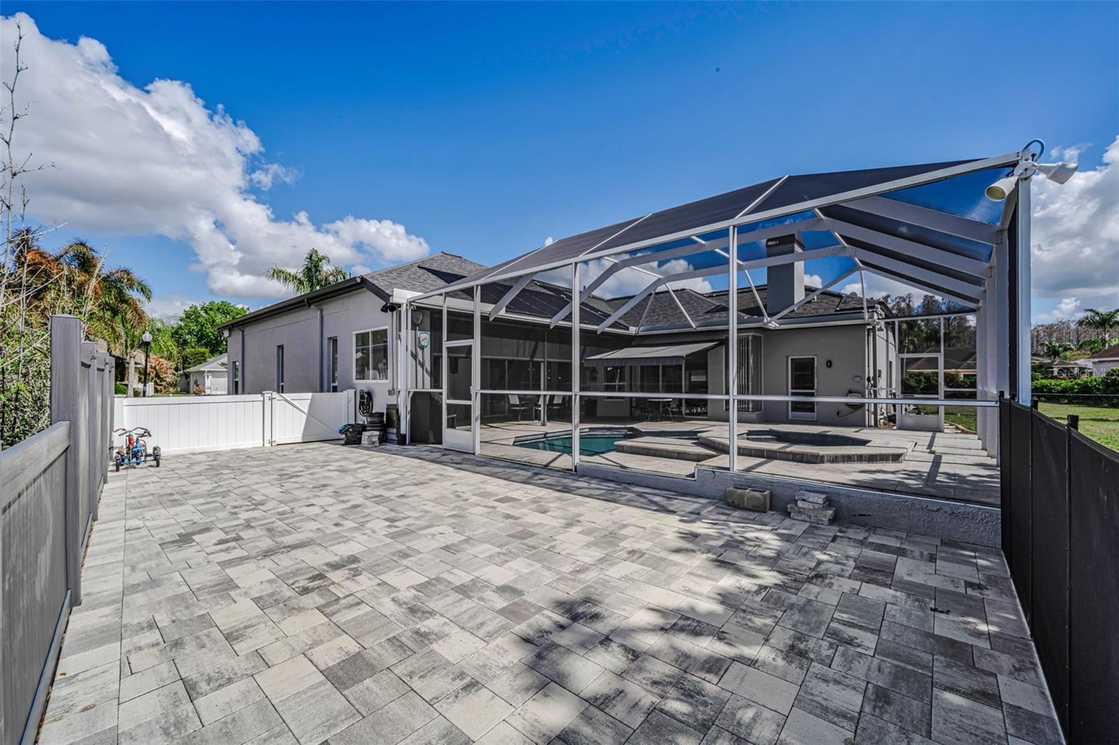 TRINITY OAKS SOUTH - Residential