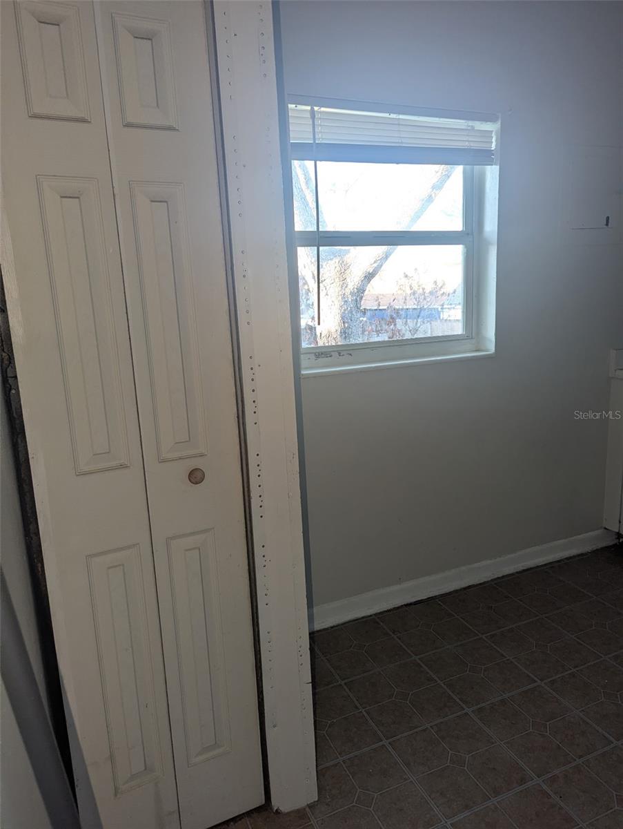 LAKE BARTON VILLAS CONDO - Residential