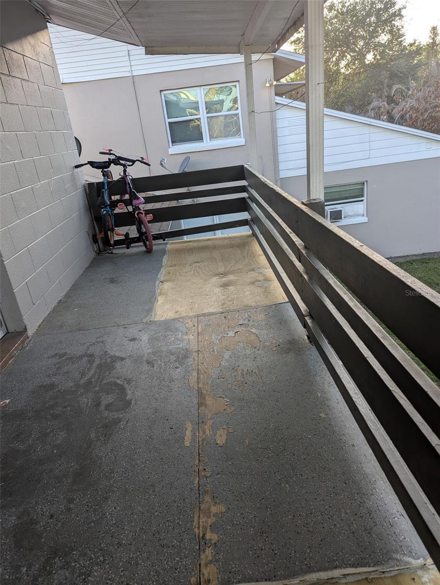 LAKE BARTON VILLAS CONDO - Residential