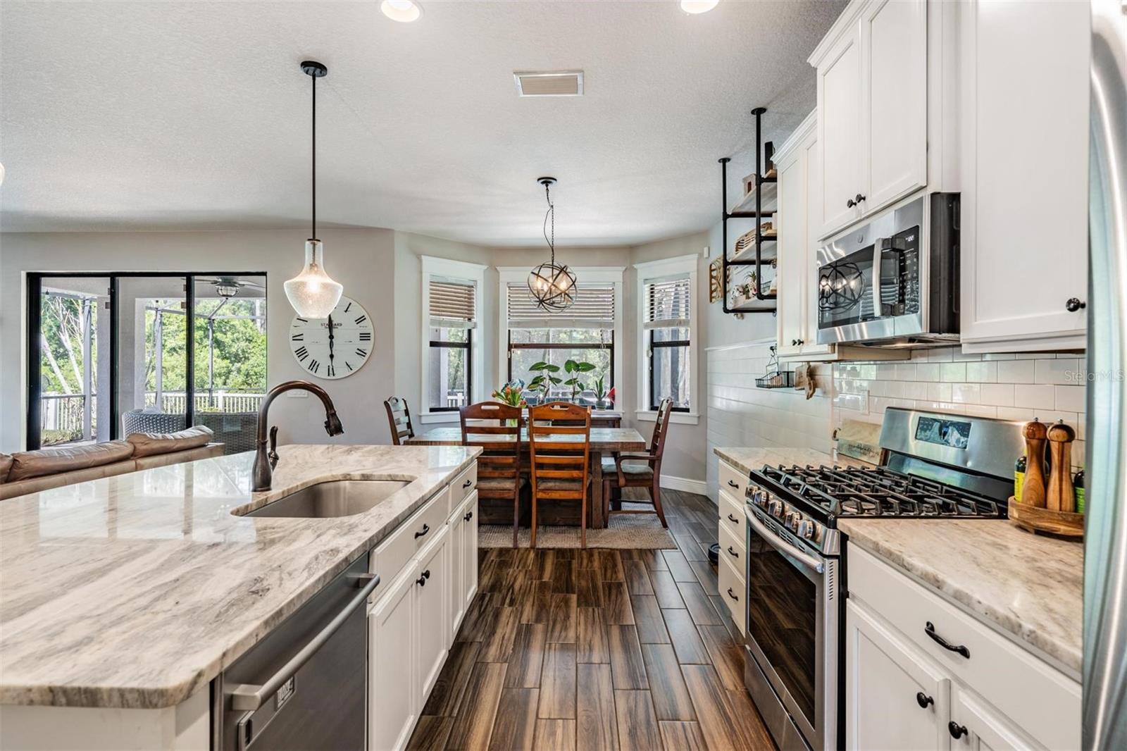 LAKESHORE RANCH PH I - Residential