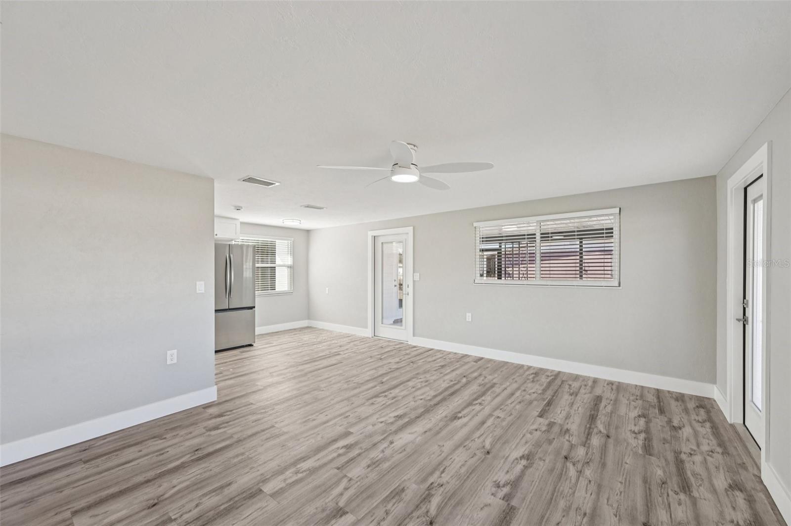 1445 SAINT CLAIR ROAD