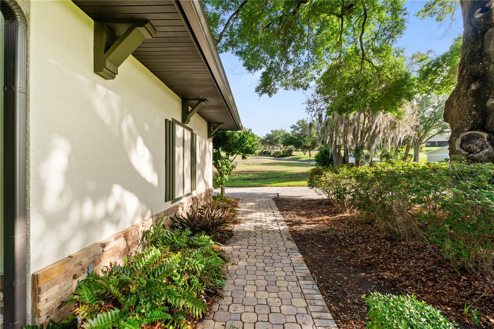 HARBOR HILLS UN #1 - Residential