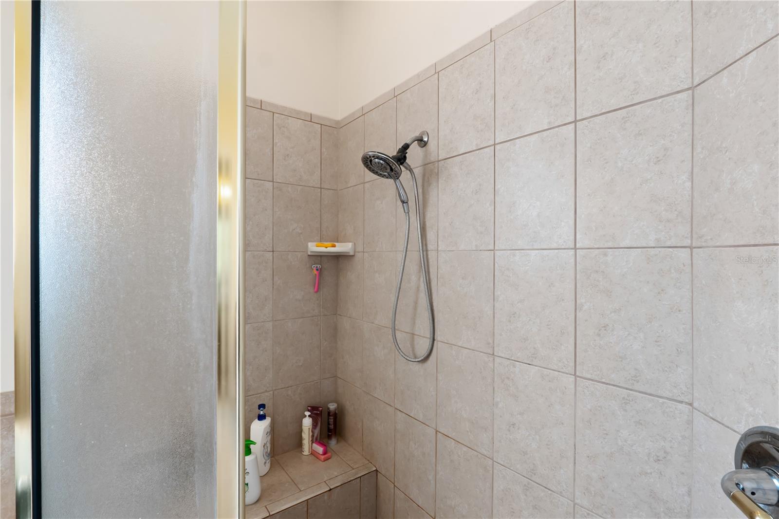 HARBOR HILLS UN #1 - Residential