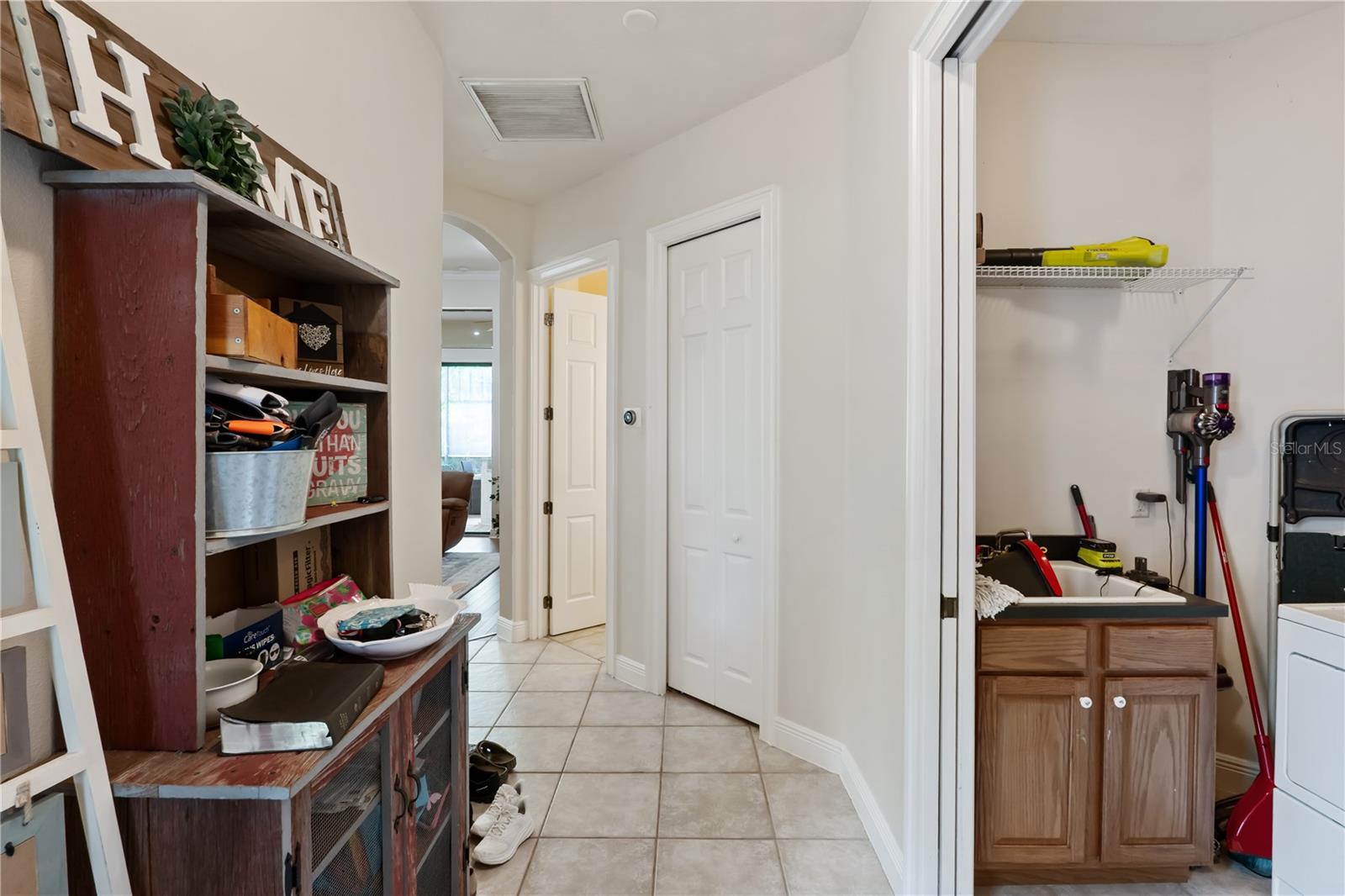 HARBOR HILLS UN #1 - Residential