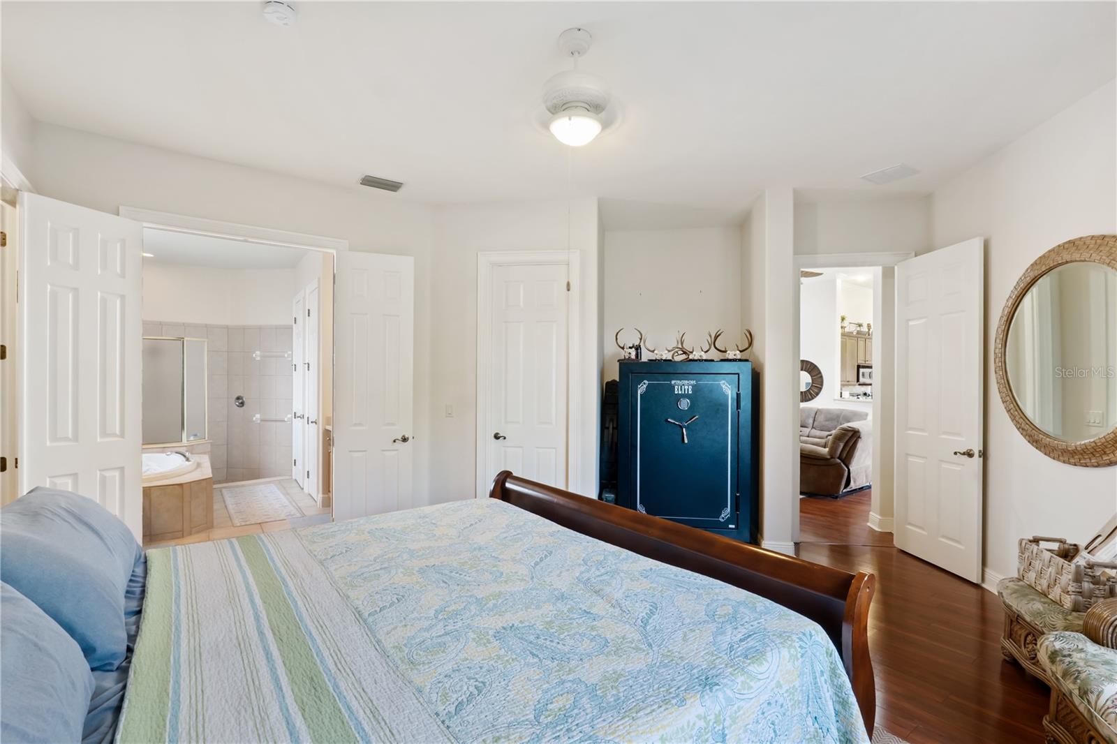 HARBOR HILLS UN #1 - Residential