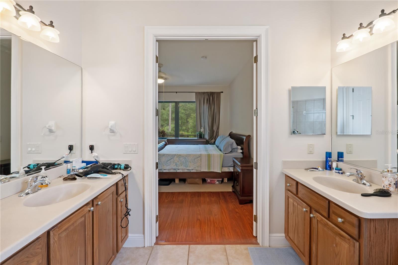 HARBOR HILLS UN #1 - Residential