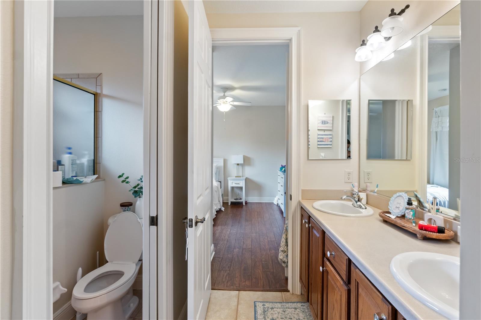 HARBOR HILLS UN #1 - Residential