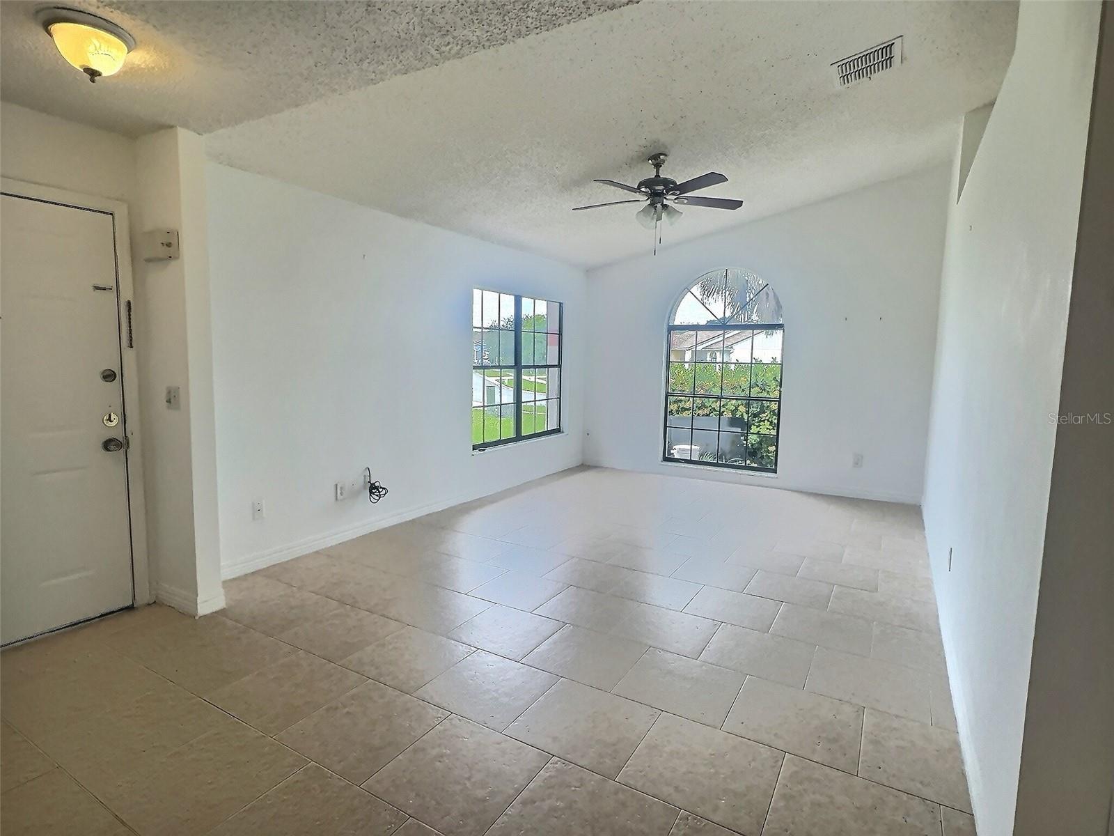 INDIAN WELLS UNIT 8 - Residential Lease