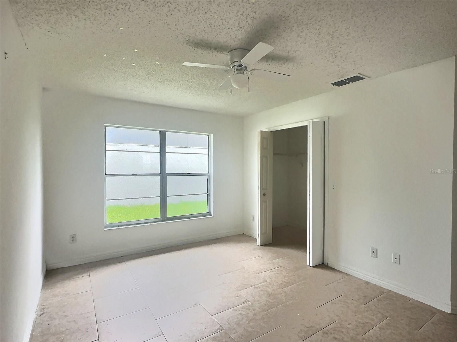 INDIAN WELLS UNIT 8 - Residential Lease