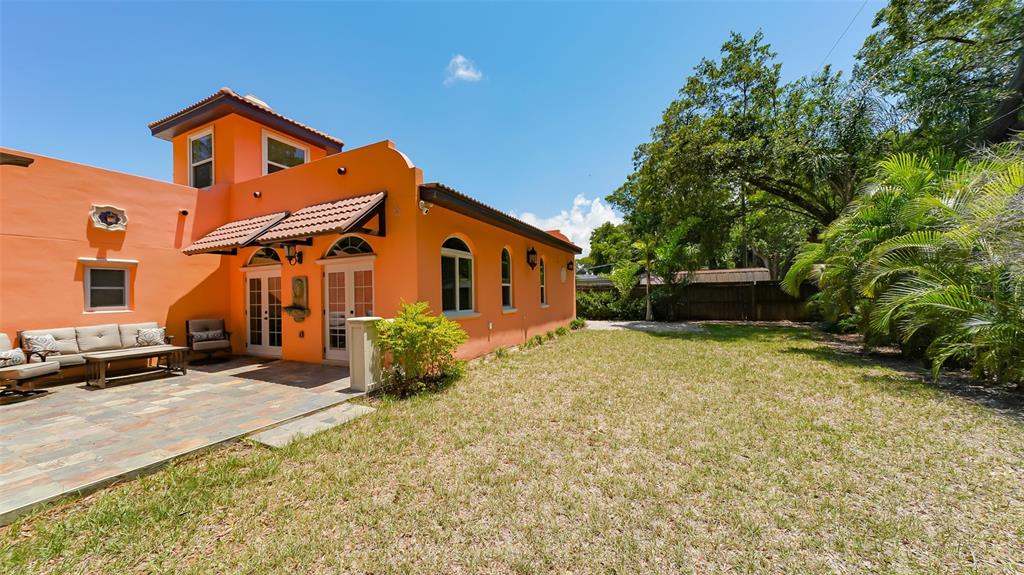 AVON HEIGHTS 2 - Residential Lease