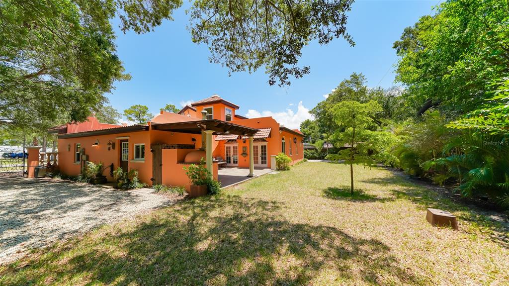 AVON HEIGHTS 2 - Residential Lease