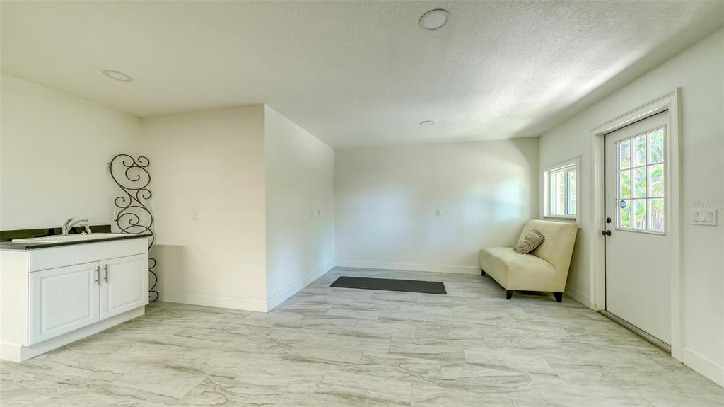 AVON HEIGHTS 2 - Residential Lease