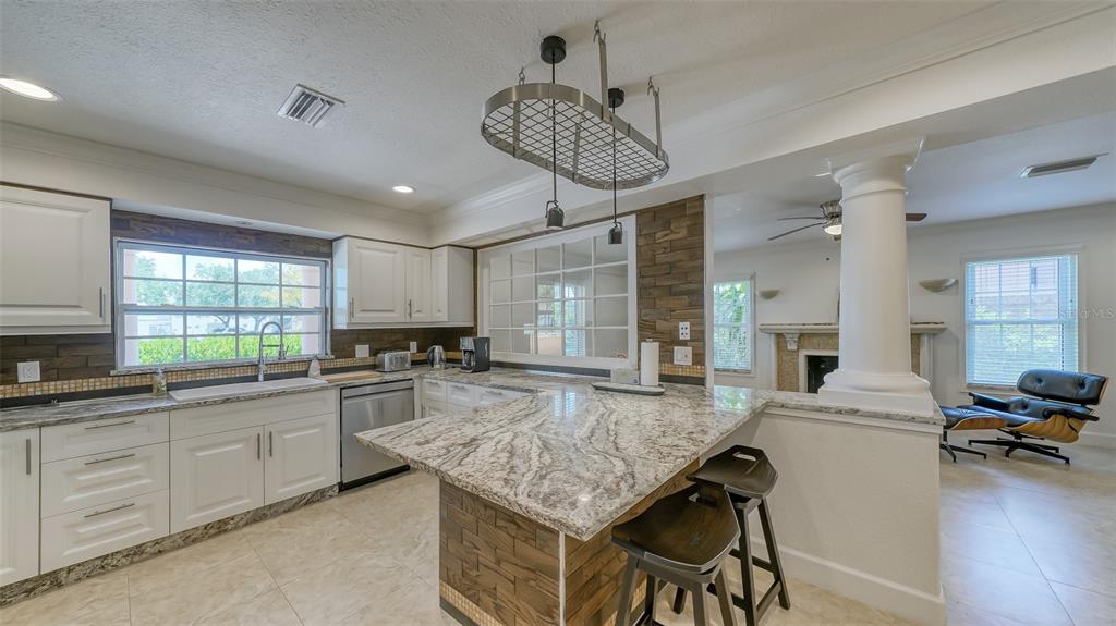 AVON HEIGHTS 2 - Residential Lease
