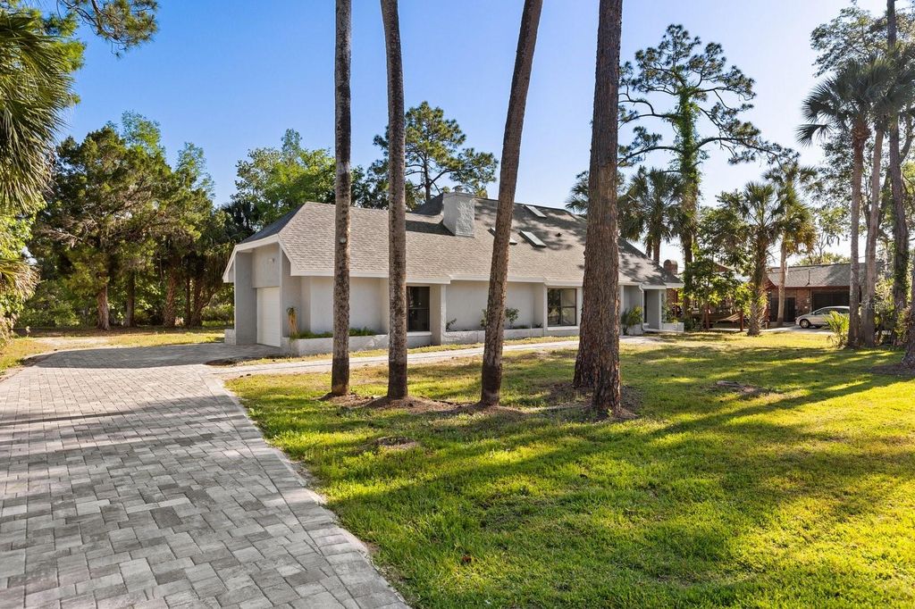 Photo of 1540 Stone Trail, Deltona, FL 32725 (MLS # O6402804)