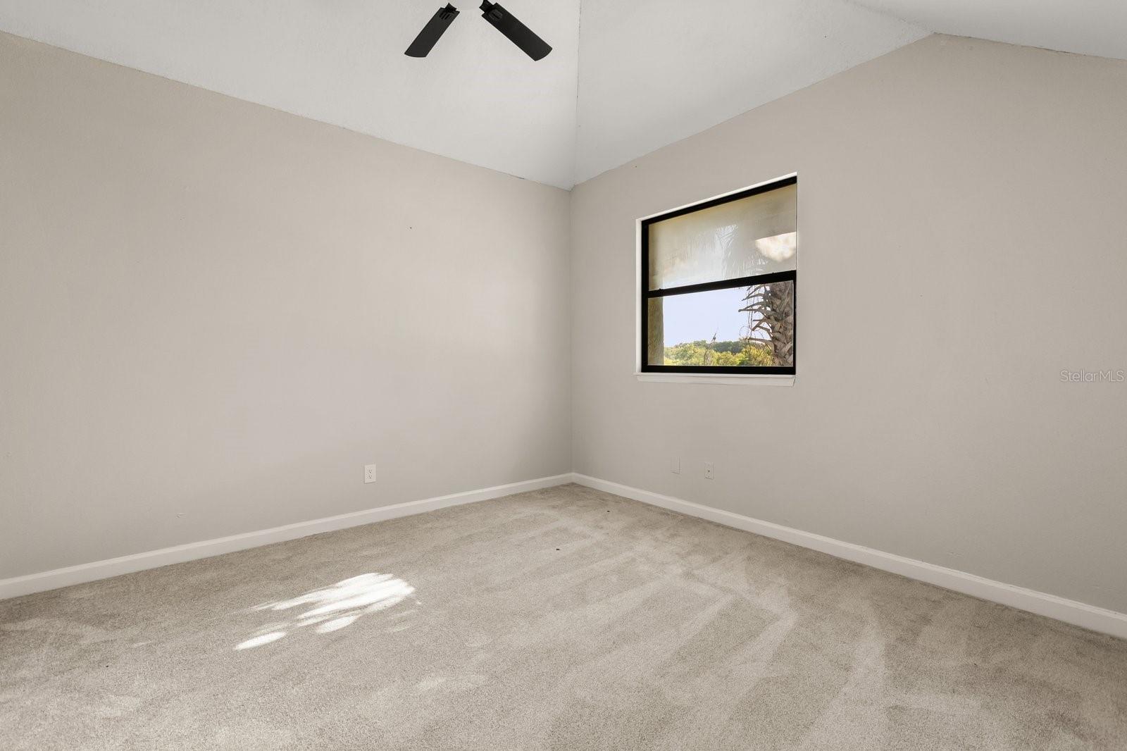STONE ISLAND ESTATES UNIT 03 - Residential
