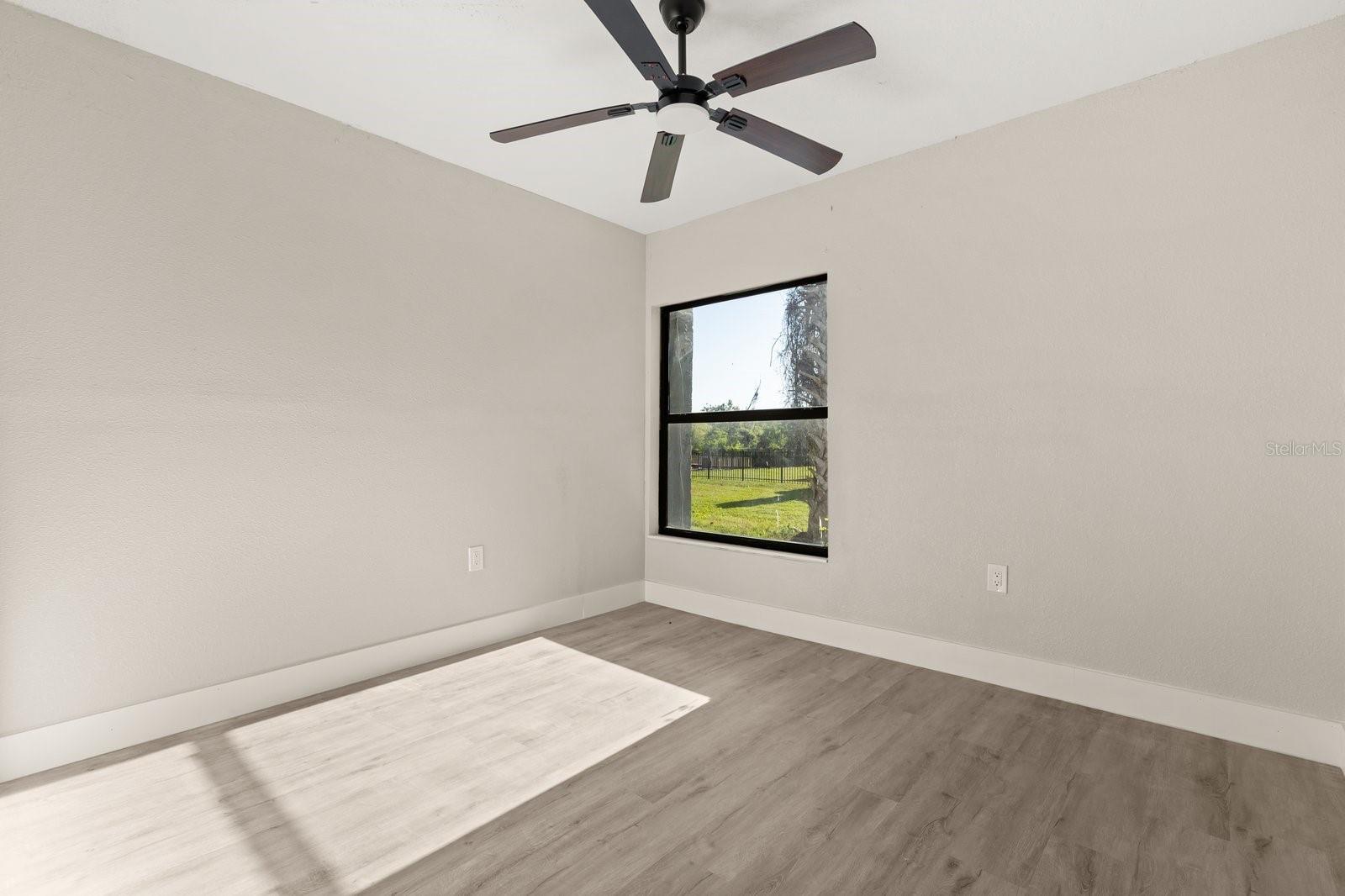 STONE ISLAND ESTATES UNIT 03 - Residential