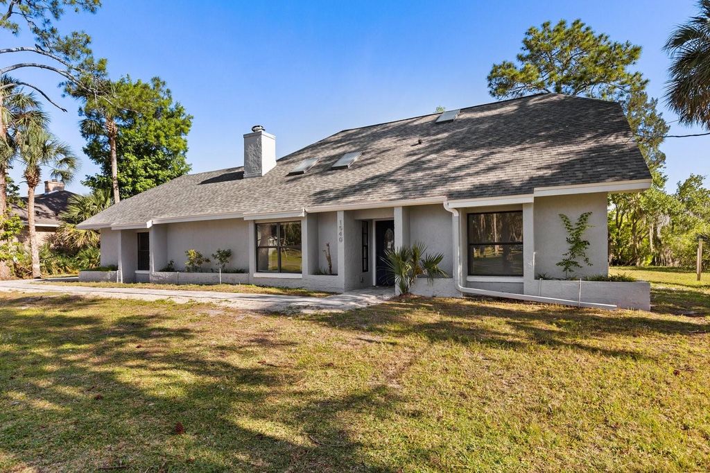 Photo of 1540 Stone Trail, Deltona, FL 32725 (MLS # O6402804)