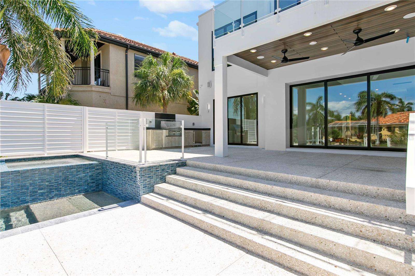 SARASOTA BEACH - Residential