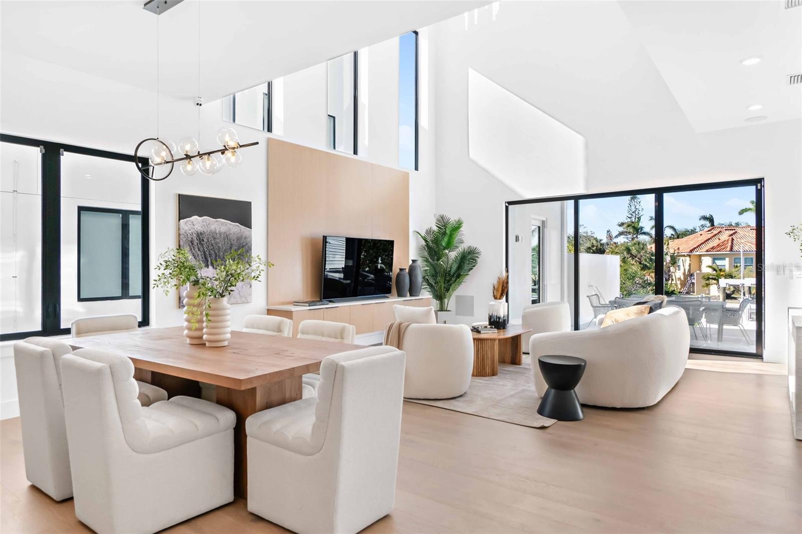 SARASOTA BEACH - Residential