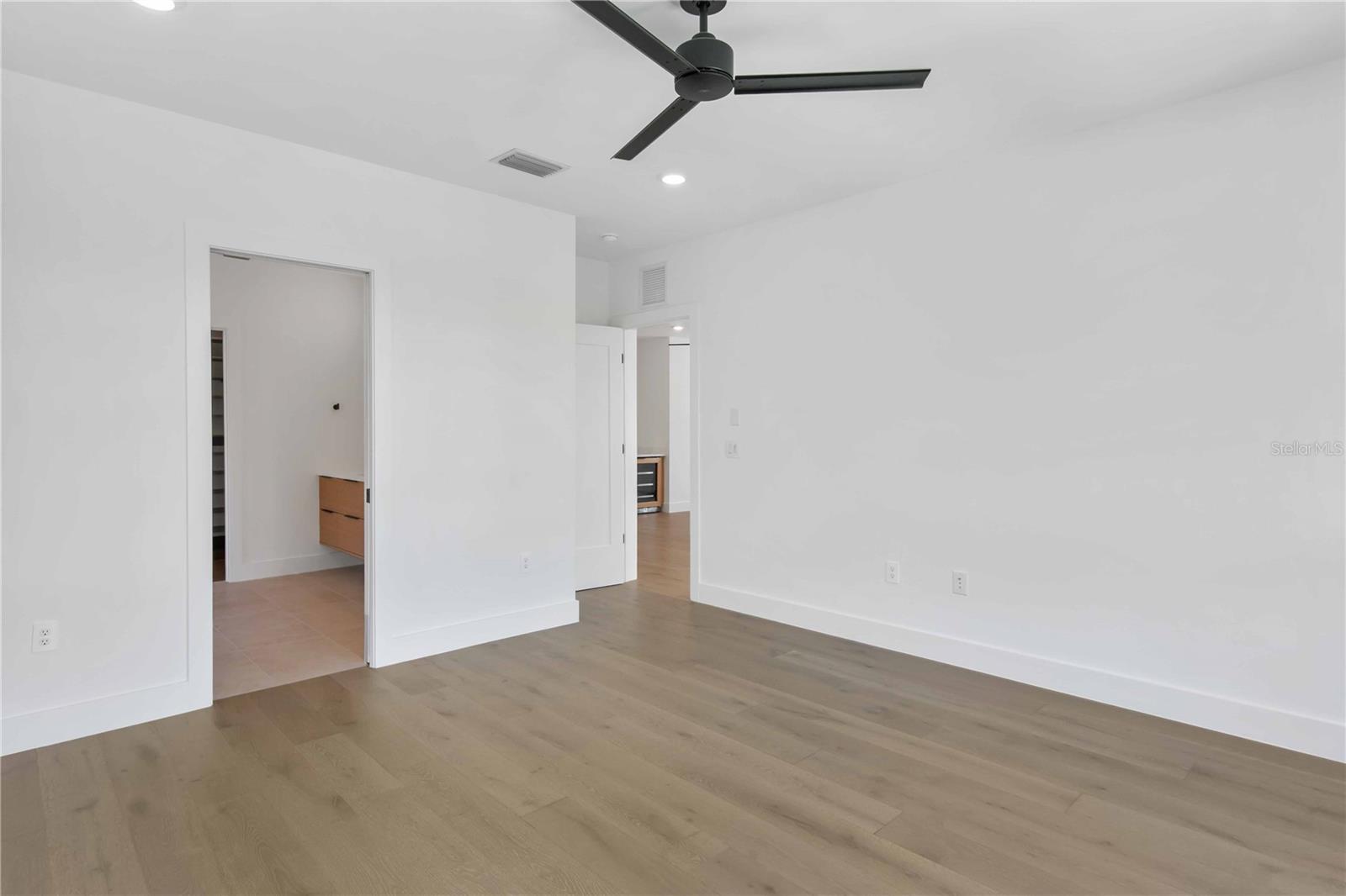 SARASOTA BEACH - Residential