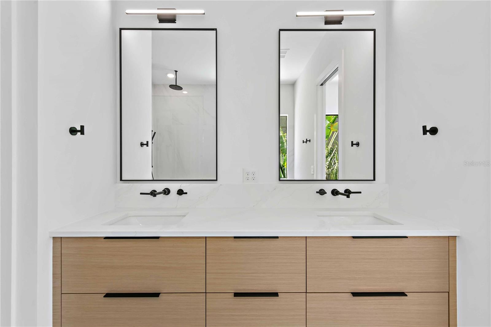 SARASOTA BEACH - Residential