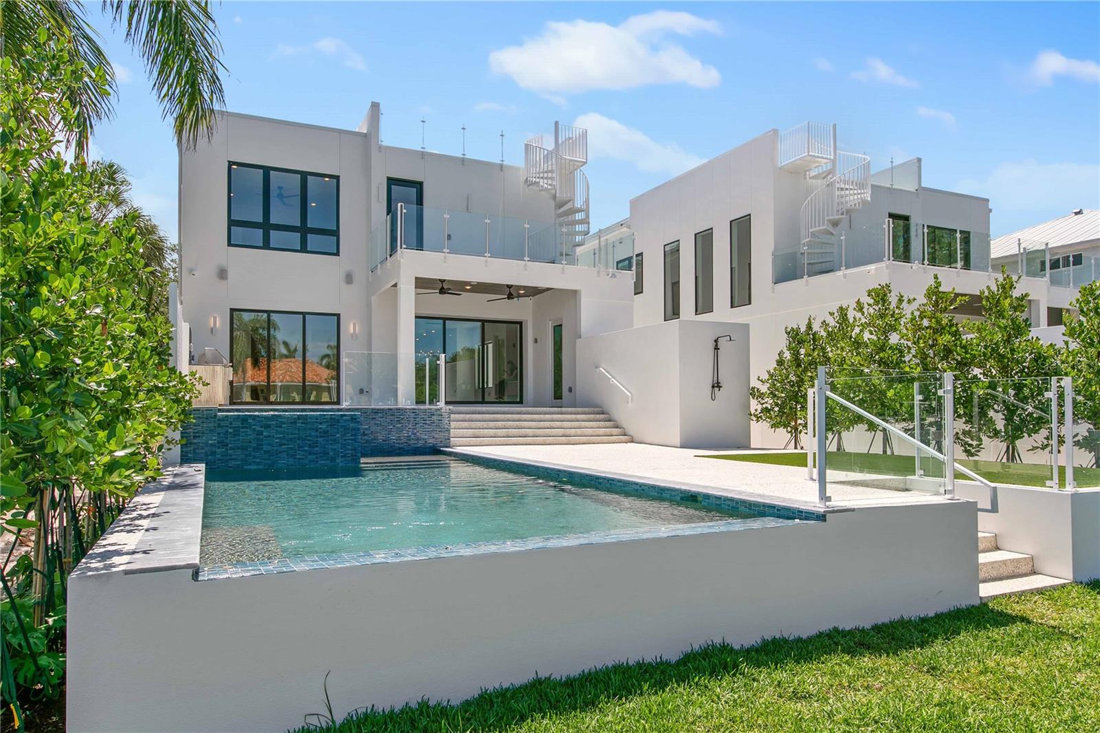 SARASOTA BEACH - Residential