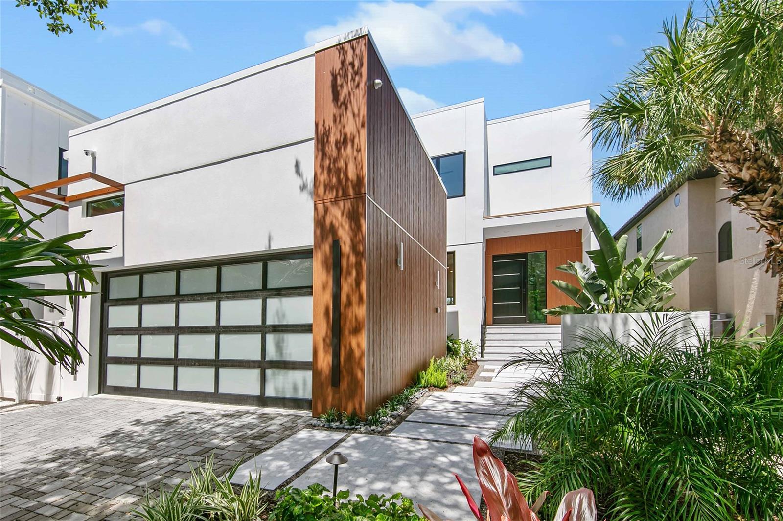 SARASOTA BEACH - Residential