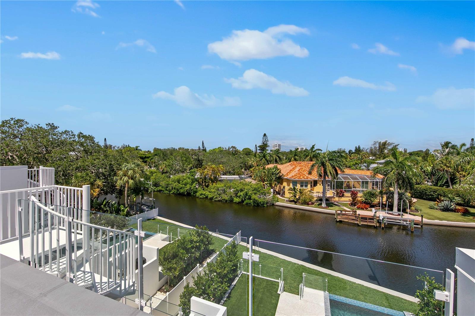 SARASOTA BEACH - Residential