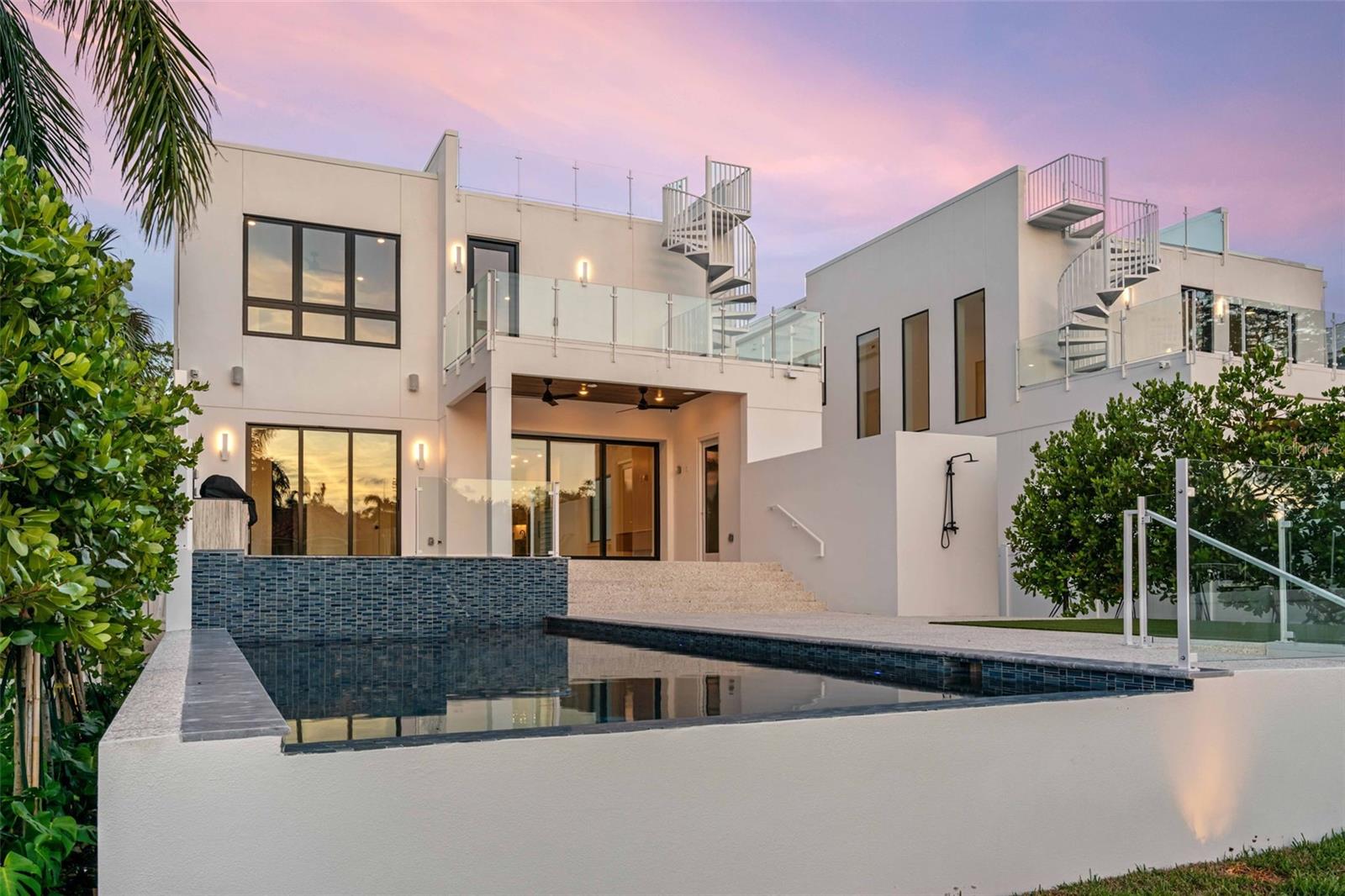 SARASOTA BEACH - Residential