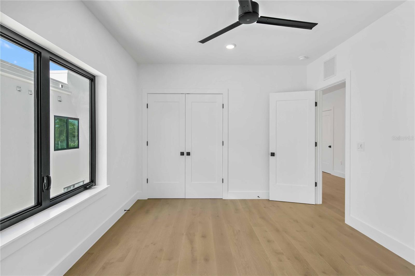 SARASOTA BEACH - Residential