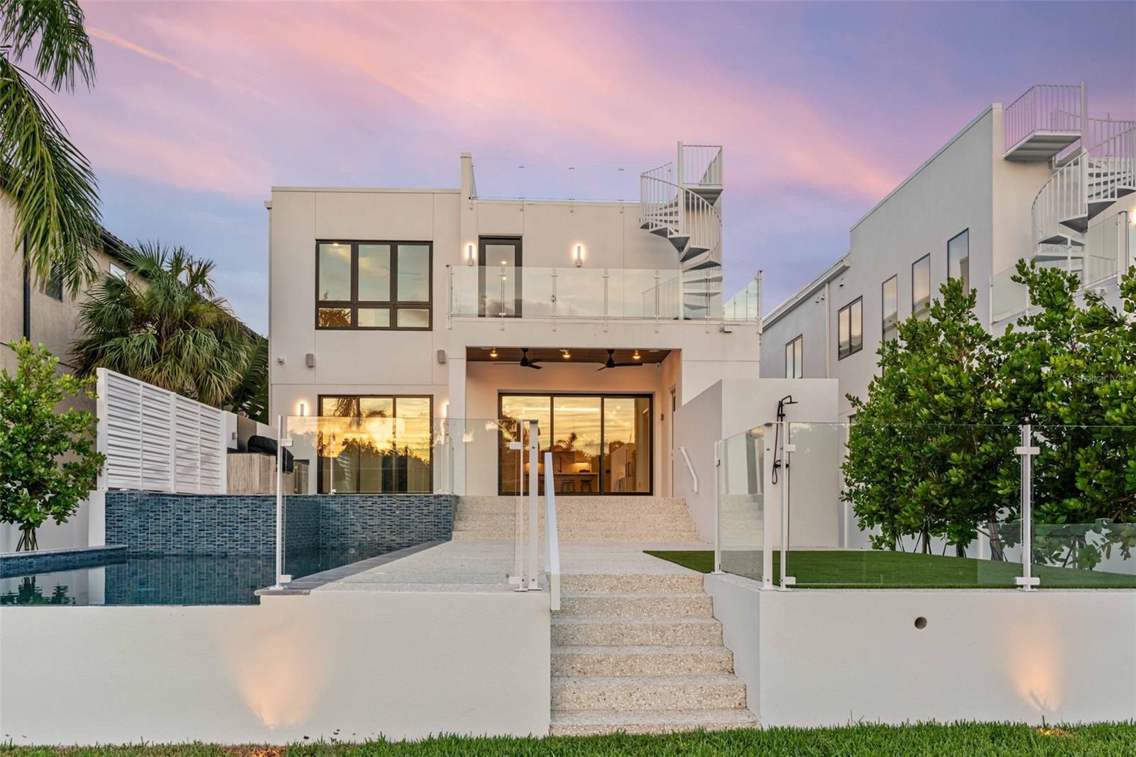 SARASOTA BEACH - Residential