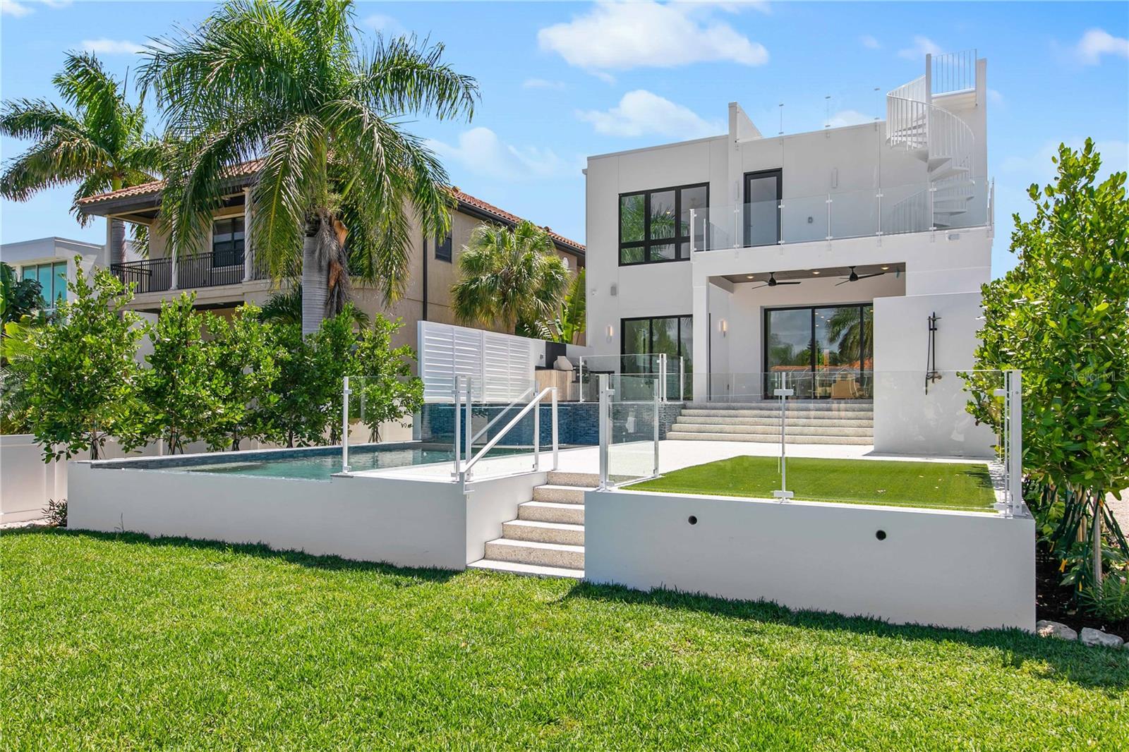 SARASOTA BEACH - Residential