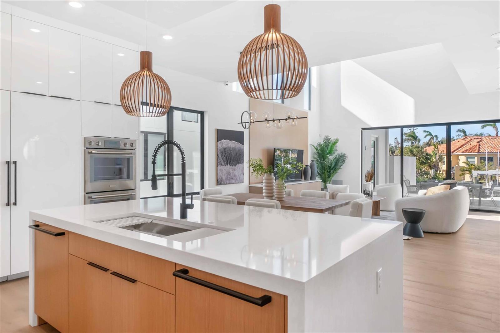 SARASOTA BEACH - Residential