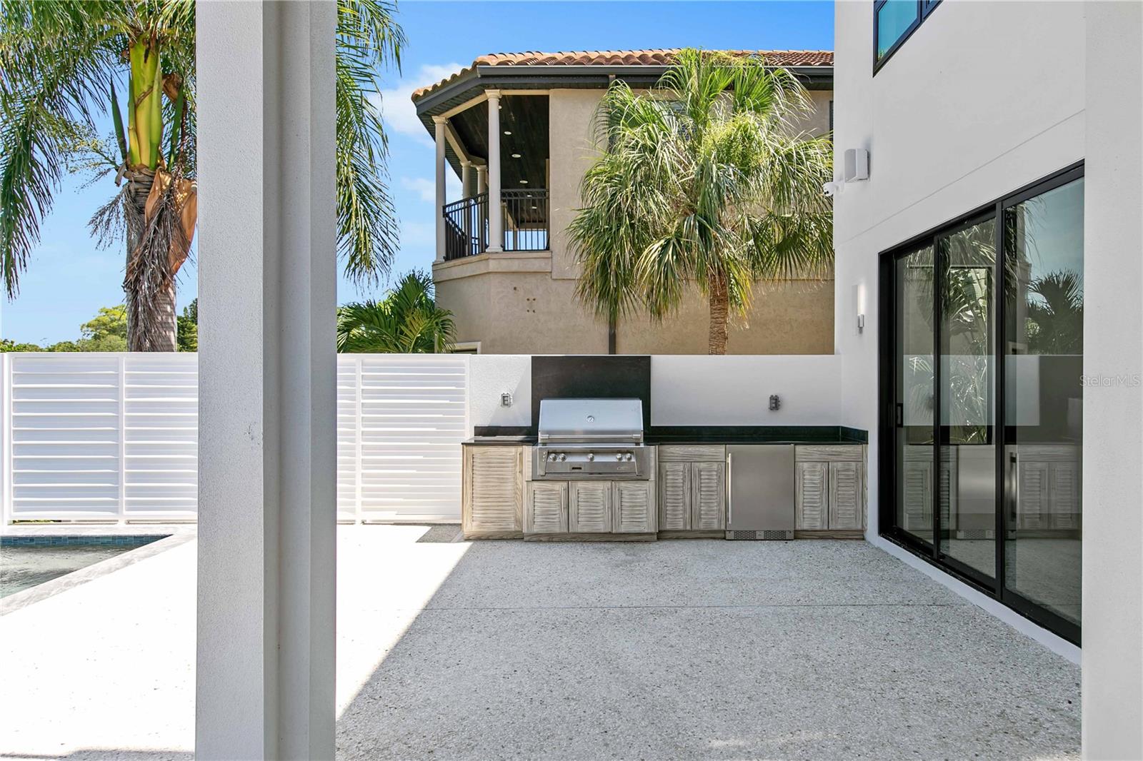 SARASOTA BEACH - Residential