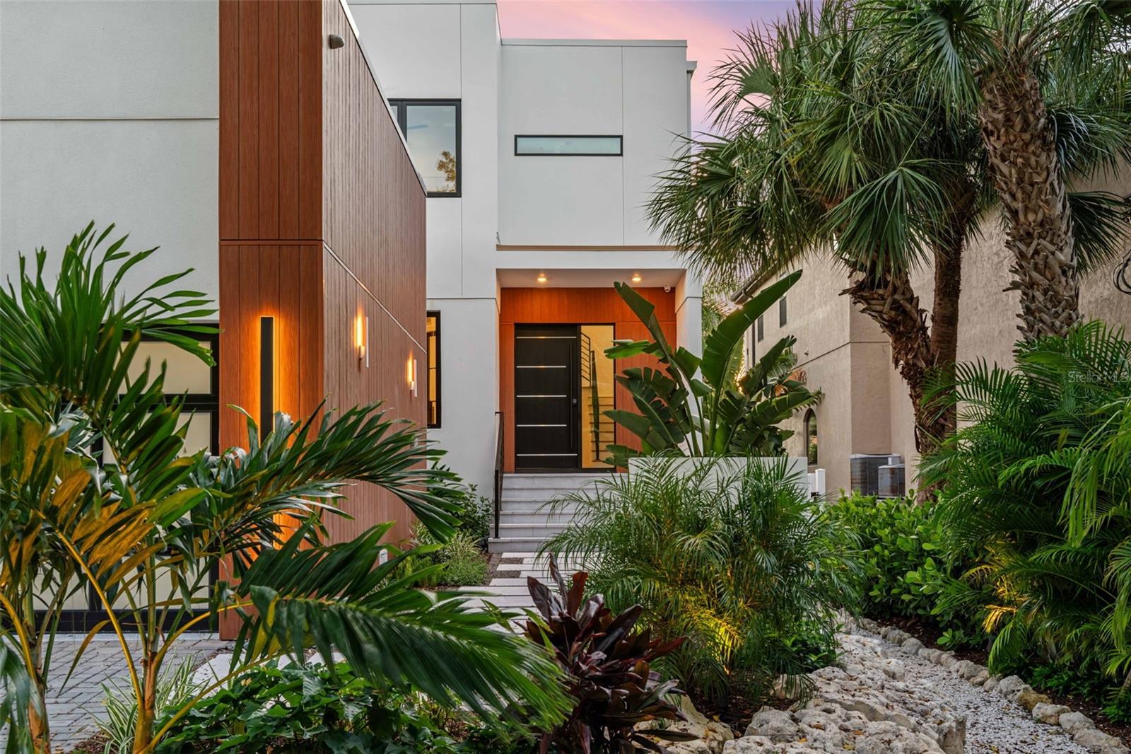 SARASOTA BEACH - Residential