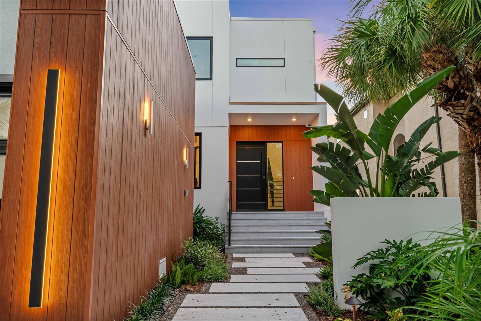 SARASOTA BEACH - Residential