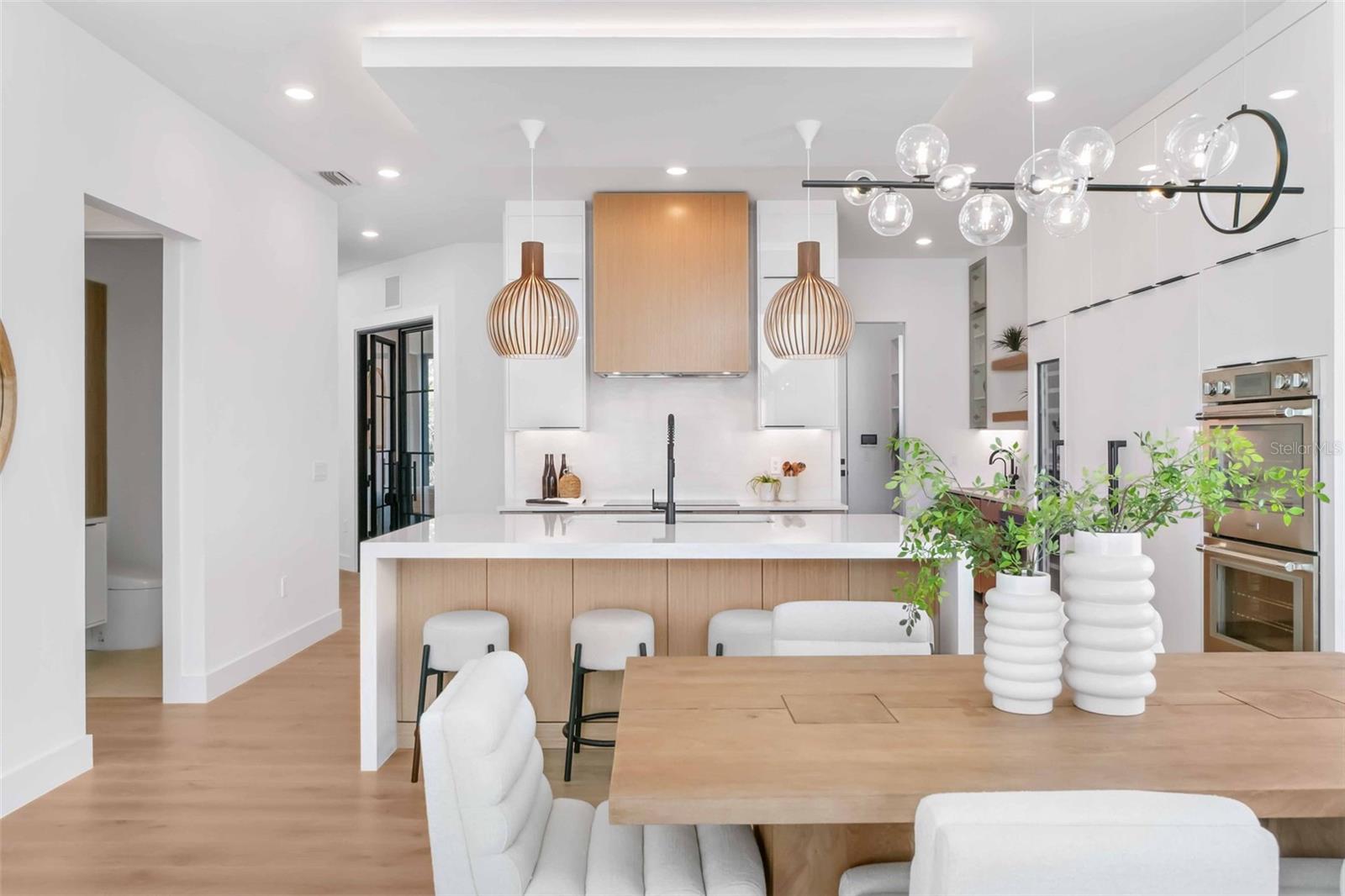 SARASOTA BEACH - Residential