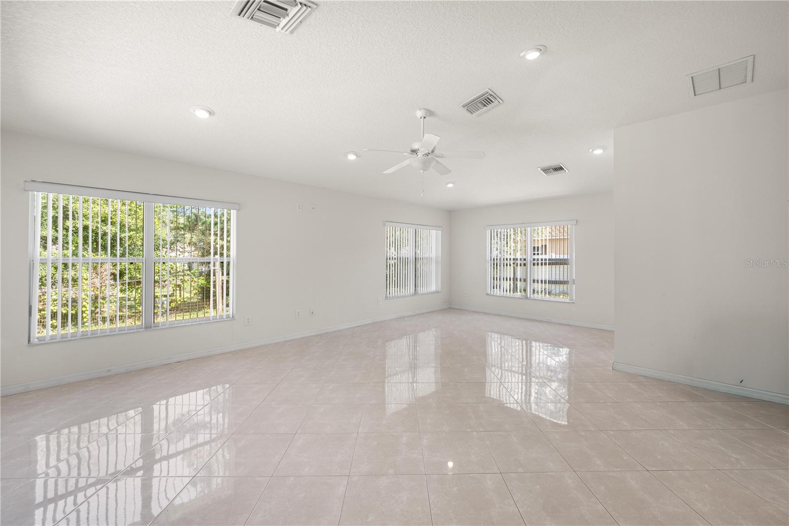 ORANGE BLOSSOM HILLS UN 01 - Residential