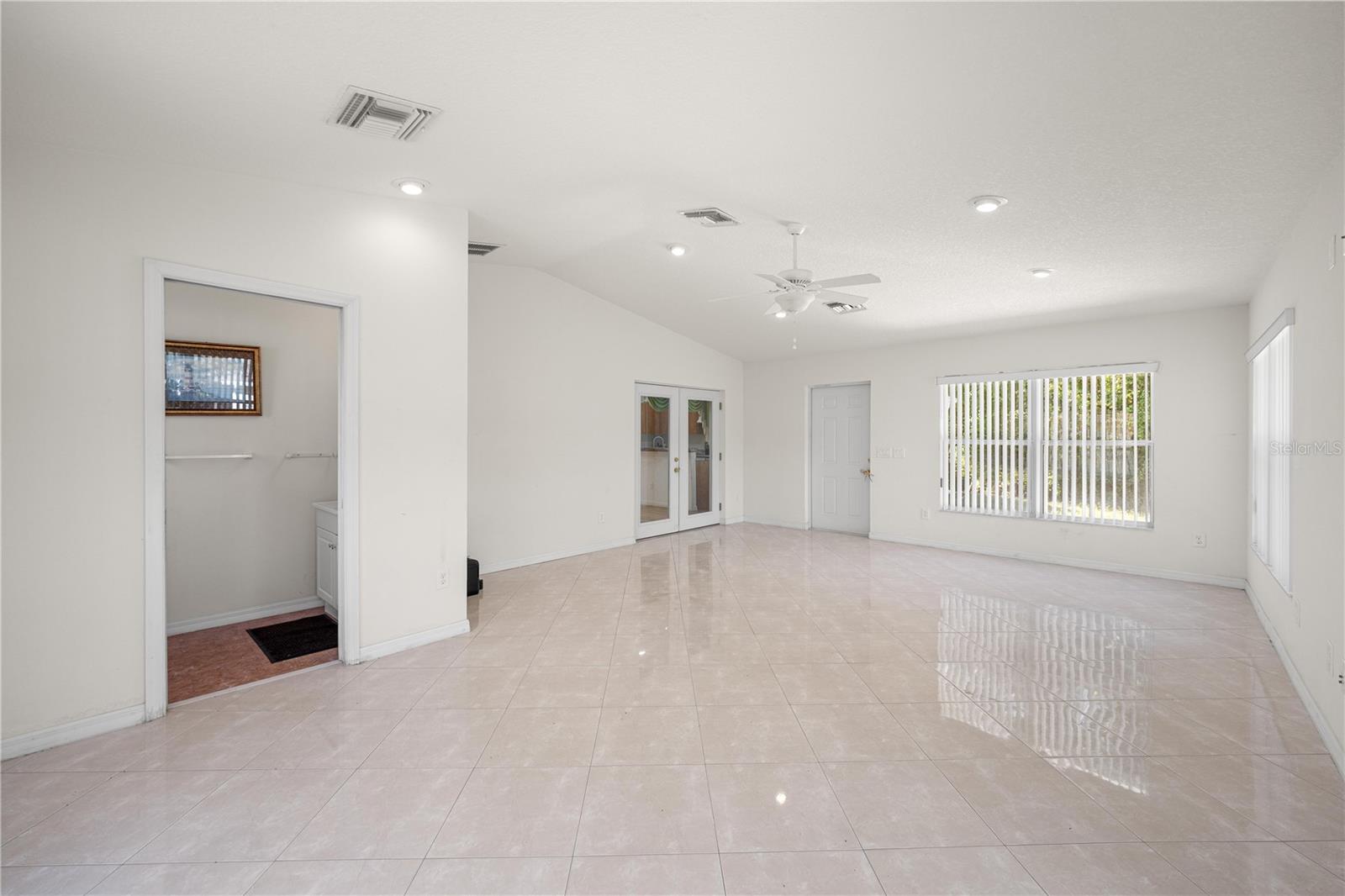 ORANGE BLOSSOM HILLS UN 01 - Residential