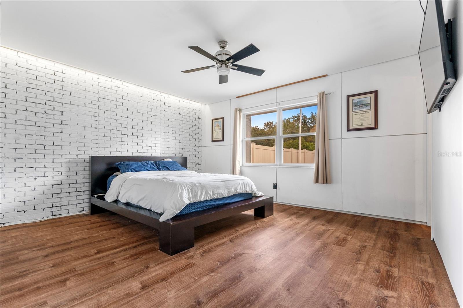 MEADOWBROOK ESTATES - Residential