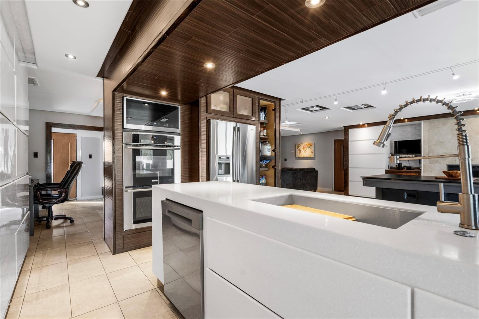 MEADOWBROOK ESTATES - Residential