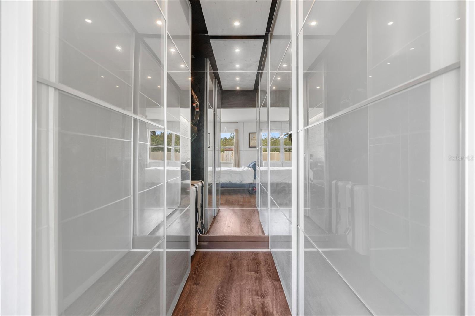 MEADOWBROOK ESTATES - Residential