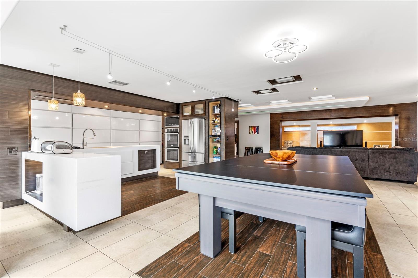 MEADOWBROOK ESTATES - Residential