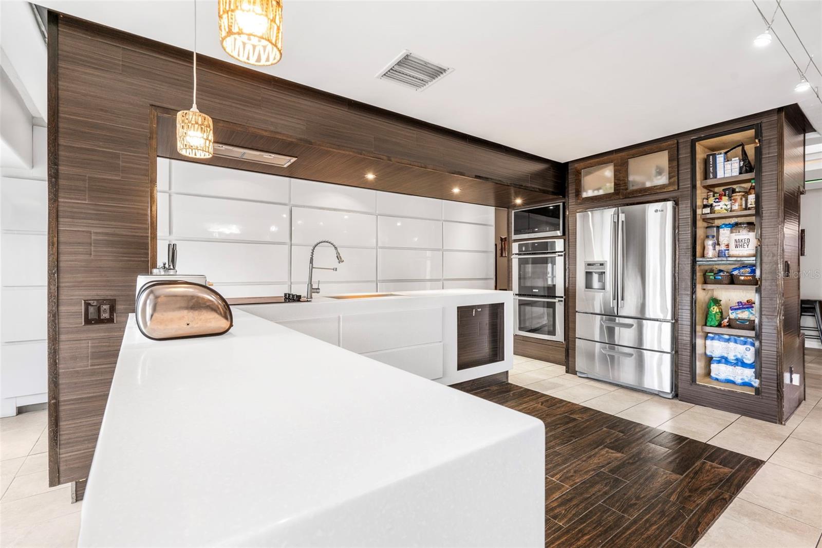 MEADOWBROOK ESTATES - Residential